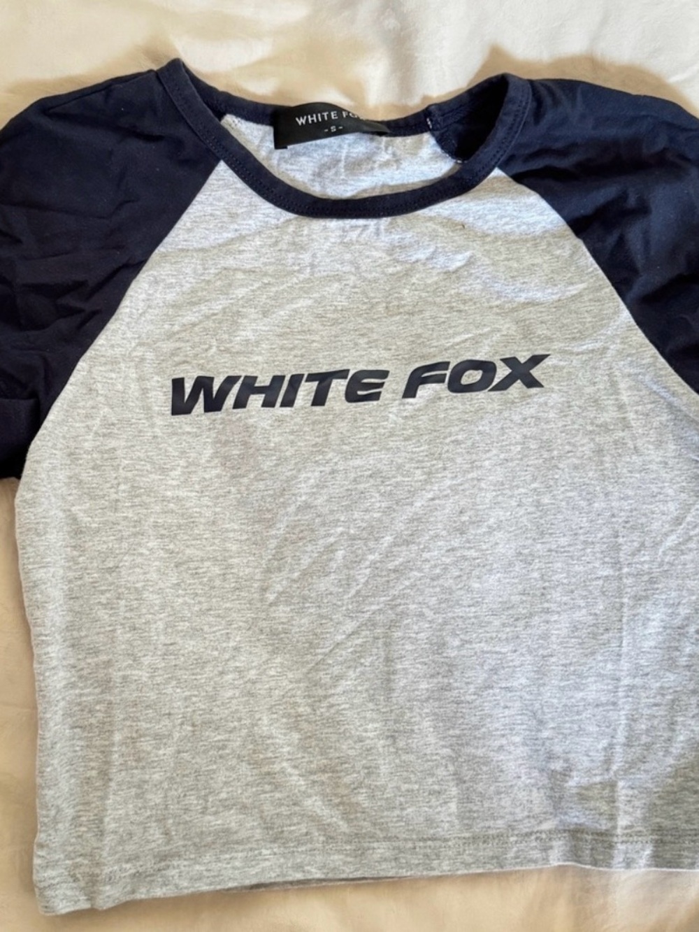 White Fox Boutique Men's Raglan Tee - Gray & Black